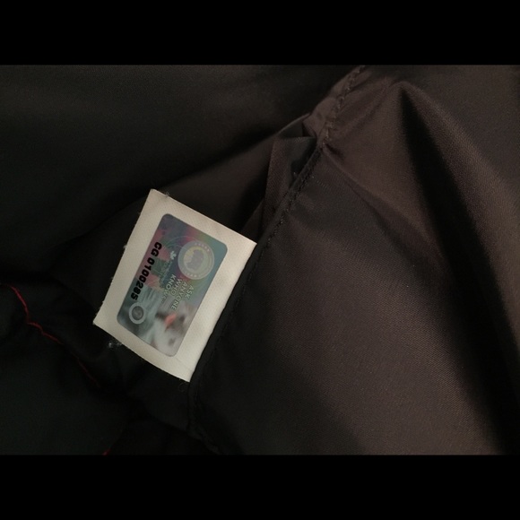 Canada Goose Vest - Men’s Medium - Red ‼️‼️ - Picture 4 of 5